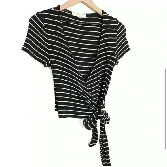Project Social T Urban Outfitters Black White Striped Cap Sleeve Wrap Top Size S - Picture 5 of 11